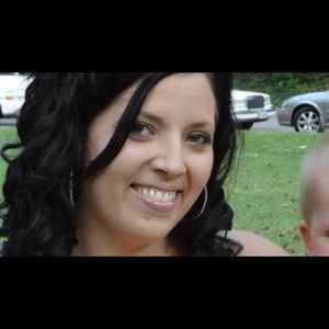 Meet your Posher, Kasie